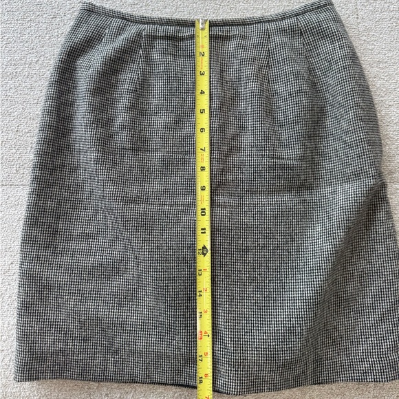 Vintage Evan Picone Wool skirt - Size 8 - Picture 6 of 6